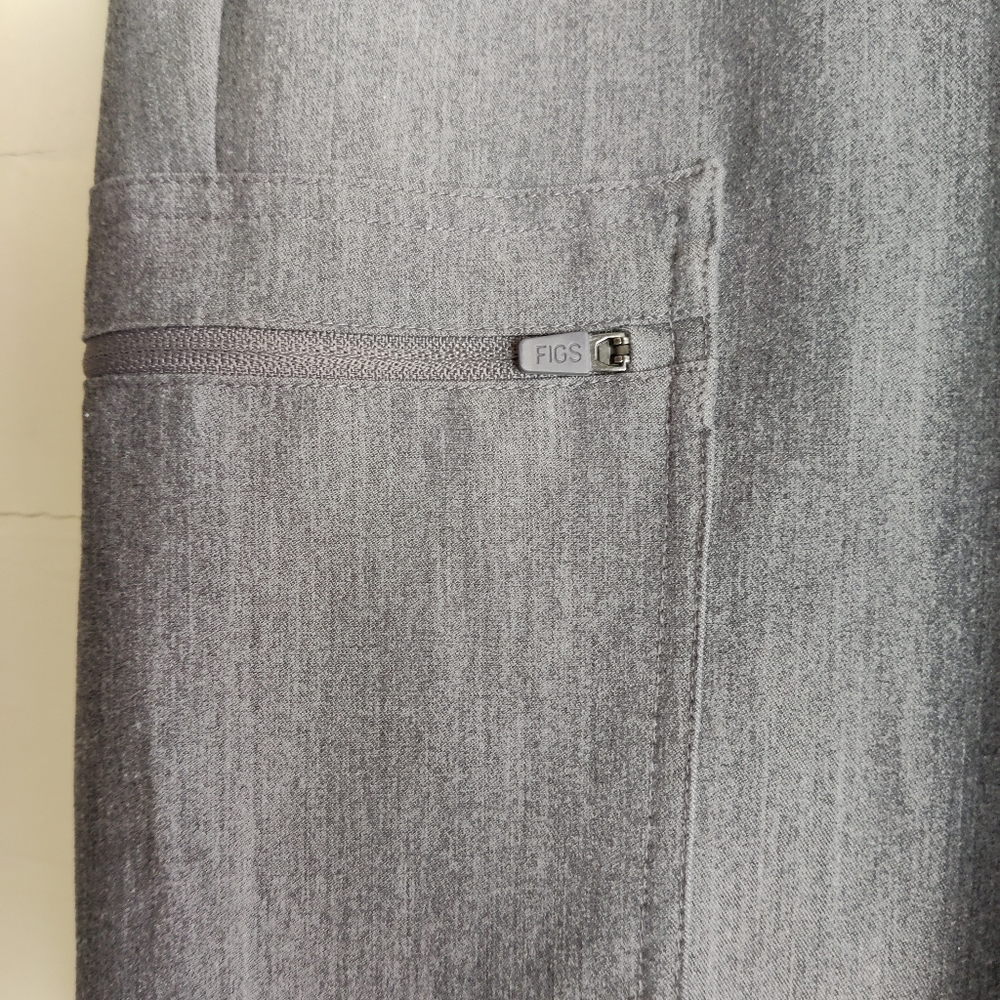 Figs Men's MT Nursing Wear Pants - Picture 5 of 10